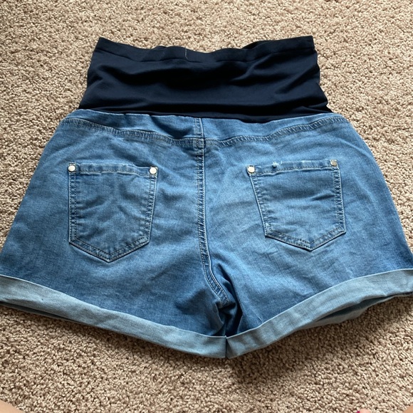 Bundle (3) Maternity Denim Shorts Sz Medium Medium Wash - Picture 3 of 12